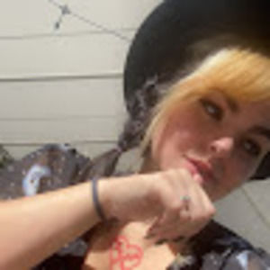 Meet your Posher, Kat